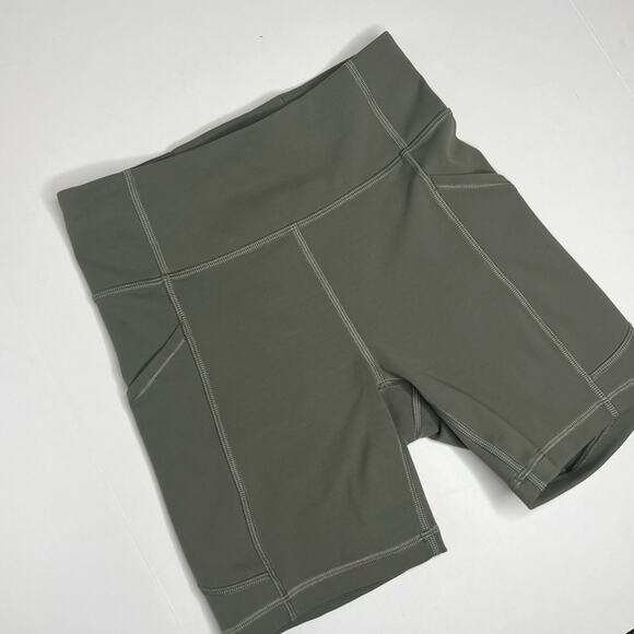 Lululemon | Invigorate Short Olive Gray - Picture 5 of 5